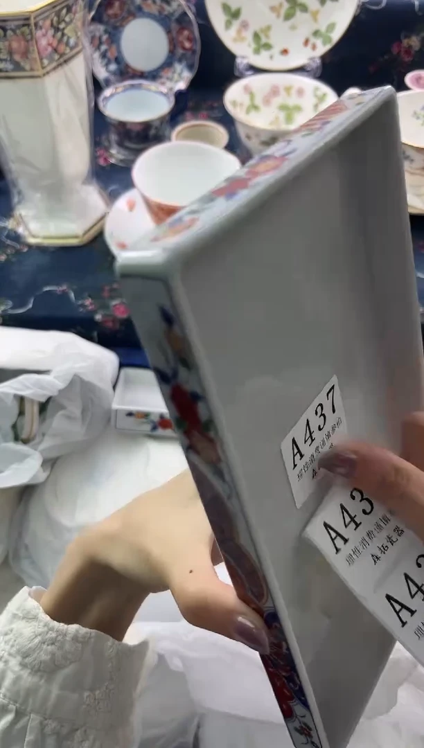 瓷片          A437