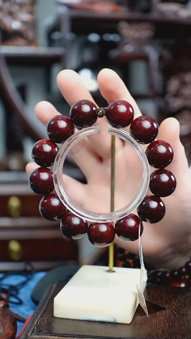 木本降真香红降花梨公1.8黄油手串52g