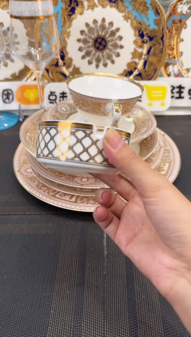 瓷片烟灰缸 福利款 1个