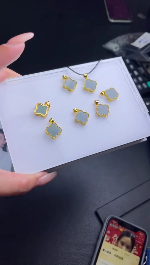 【闪购商品】翡翠颈饰未镶嵌M81多样性发一件/配绳子