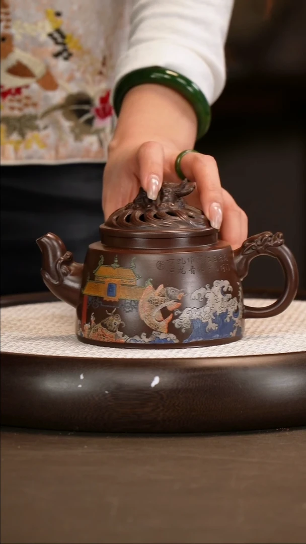 茶壶紫砂朱维平 紫泥 鱼跃龙门 520cc