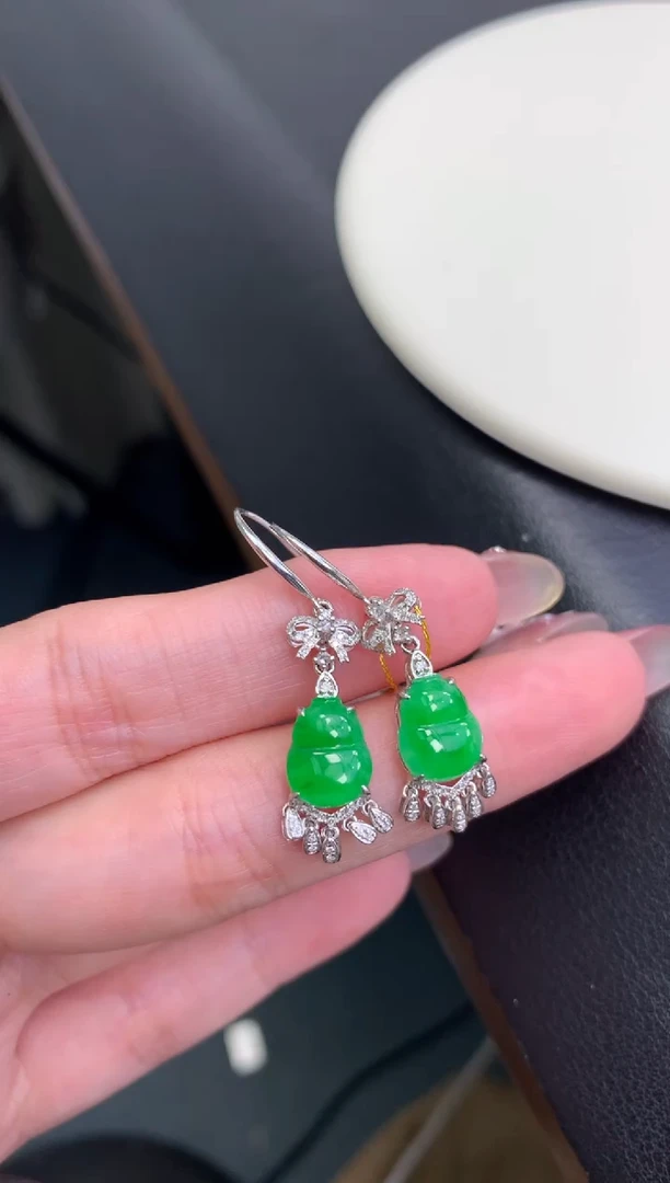 18K金镶嵌定制翡翠48小时鉴赏期 退货不扣服务费