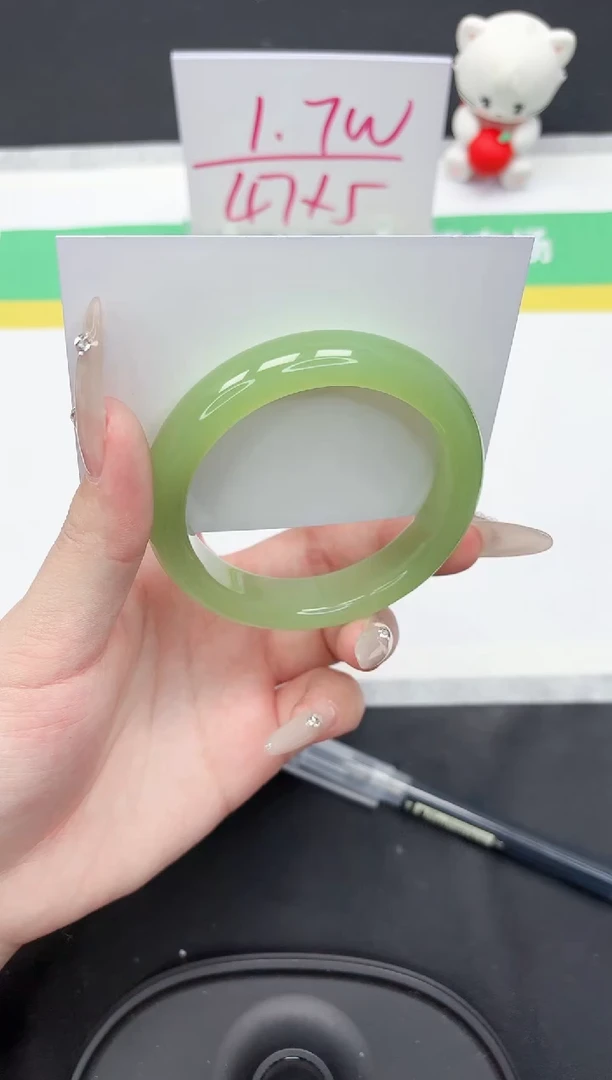 【闪购商品】石英质玉手镯未镶嵌70-54.5