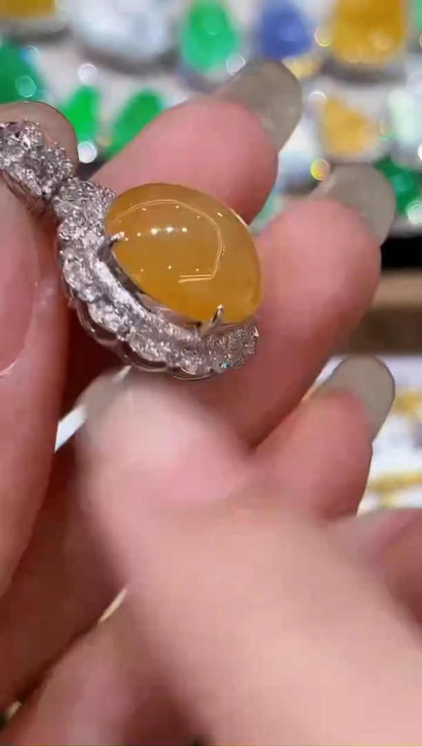 吊坠(不含链)18K金镶嵌翡翠X多样性发其一