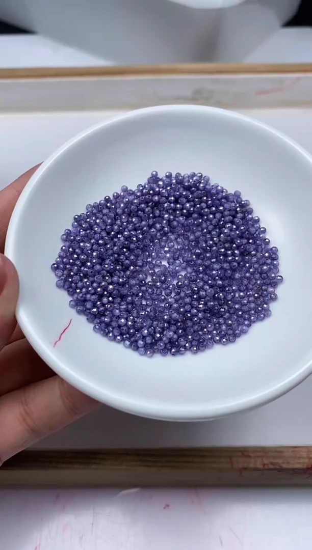 散珠天然锆石未镶嵌M623 深紫锆石切面2mm100个9.9元