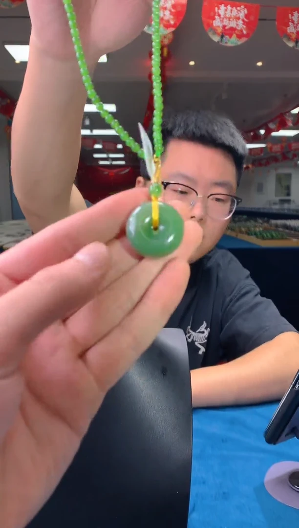 定制和田玉天然和田玉（拍一发一)