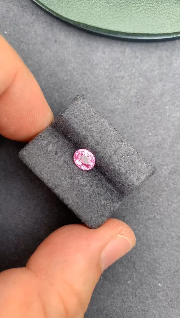 蓝宝石裸石未镶嵌1ct 帕帕拉恰