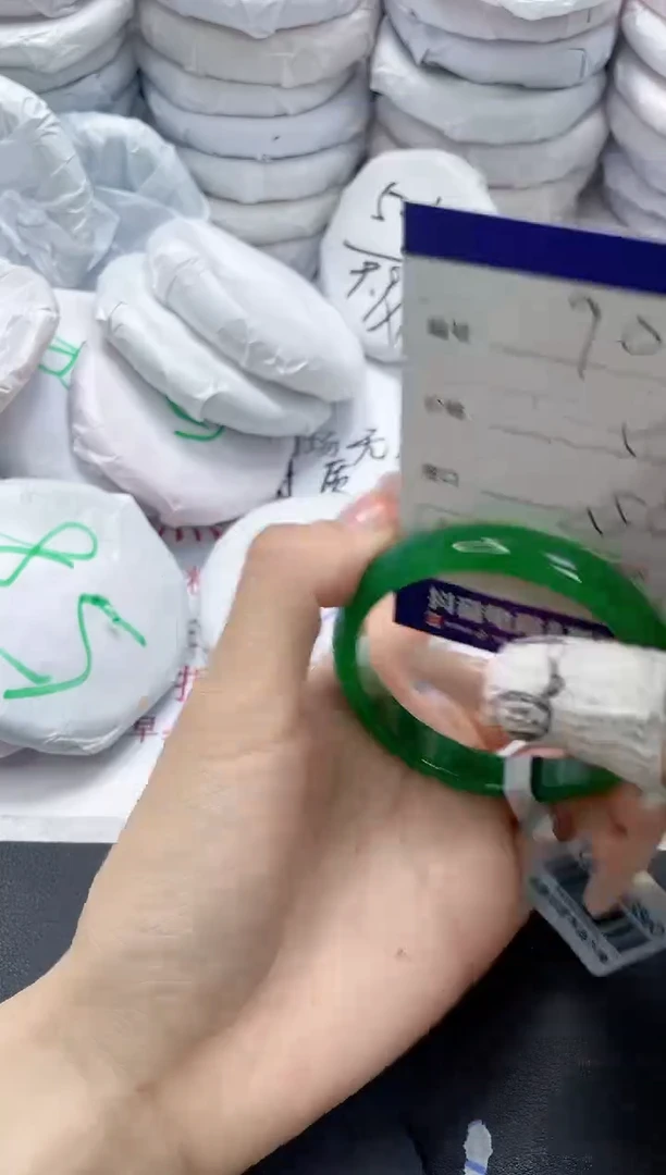 未镶嵌手镯玛瑙/玉髓90