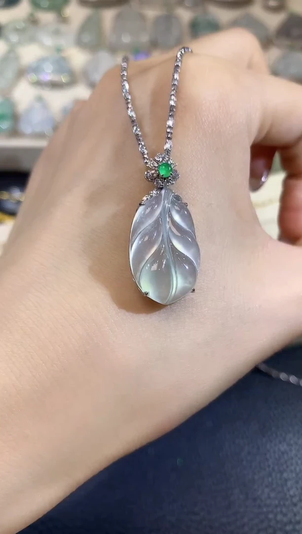 翡翠18K金镶嵌吊坠(不含链)A34