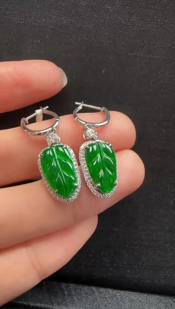 【闪购商品】翡翠耳环18K金镶嵌542叶子一对