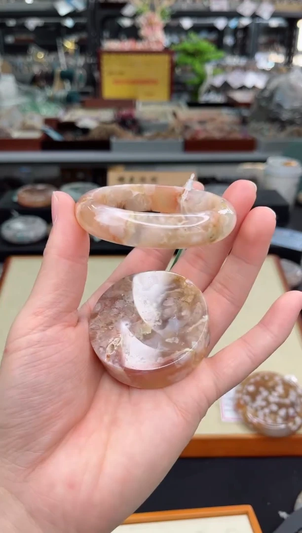 【闪购商品】石英质玉手镯未镶嵌54圈口（赠品镯心）6608104