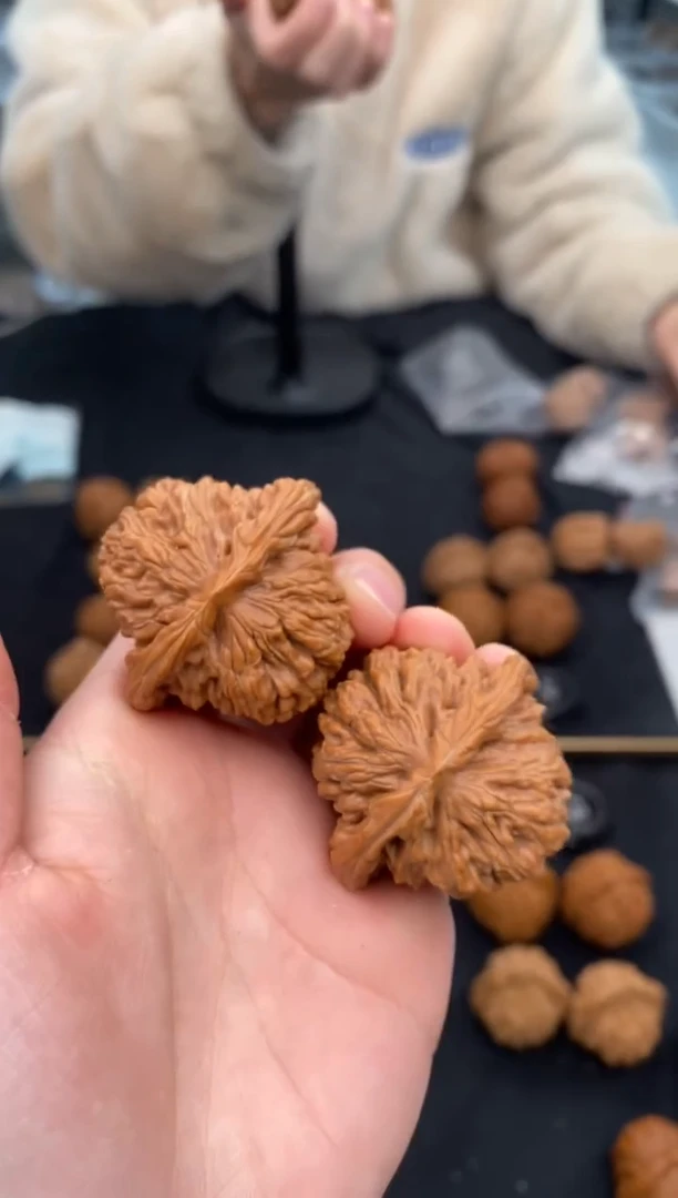 【闪购商品】文玩核桃把件汉高楼40-t446