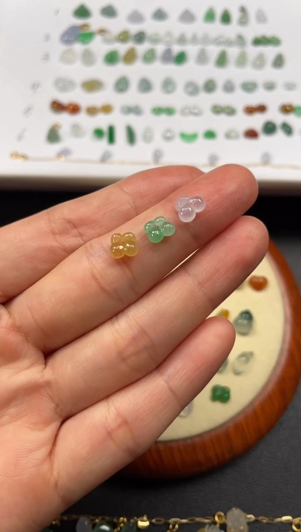 吊坠(不含链)18K金镶嵌翡翠3个JK640