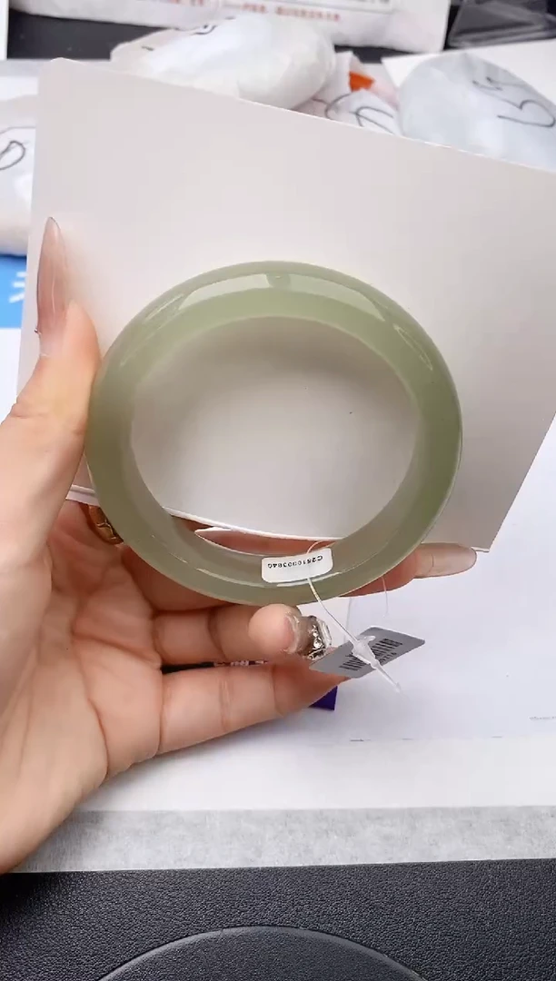 未镶嵌手镯石英质玉w199-DB58+