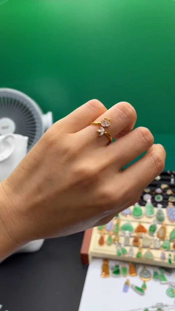 颈饰18K金镶嵌翡翠天然翡翠A货