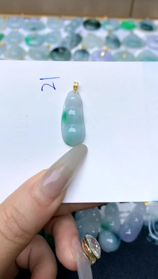 【闪购商品】翡翠颈饰18K金镶嵌天然A货翡翠