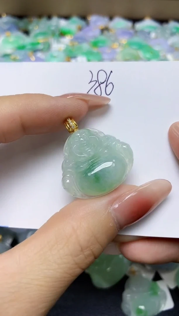 翡翠未镶嵌颈饰 天然缅甸翡翠A货