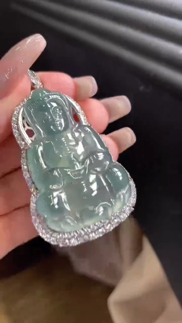 【闪购商品】翡翠颈饰未镶嵌      *249