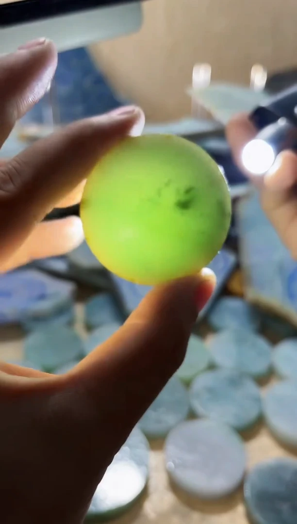 【闪购商品】翡翠颈饰未镶嵌A货闯谭2574