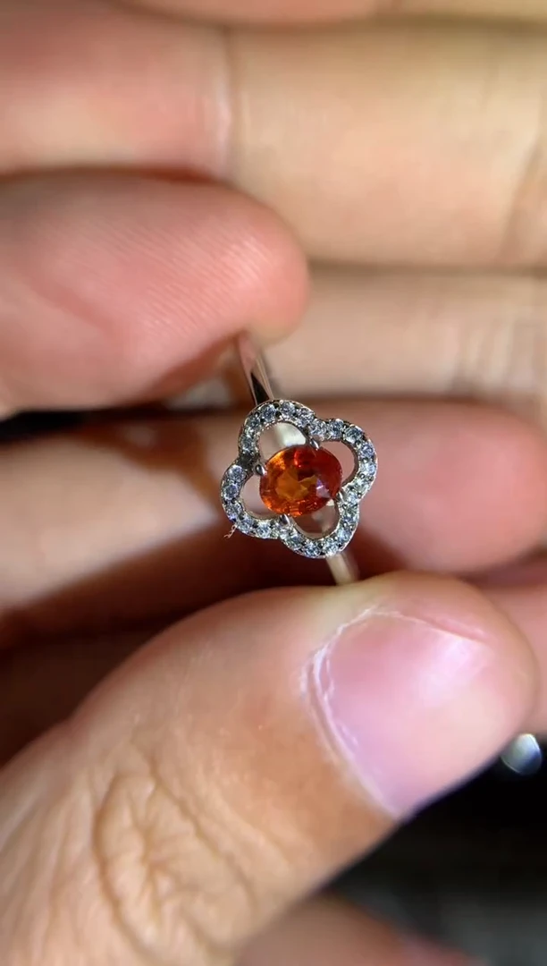 【闪购商品】蓝宝石戒指银S925镶嵌天然