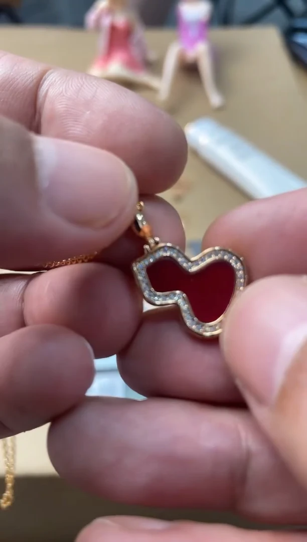 瓷片嘉荣当康大姐fu的总铺