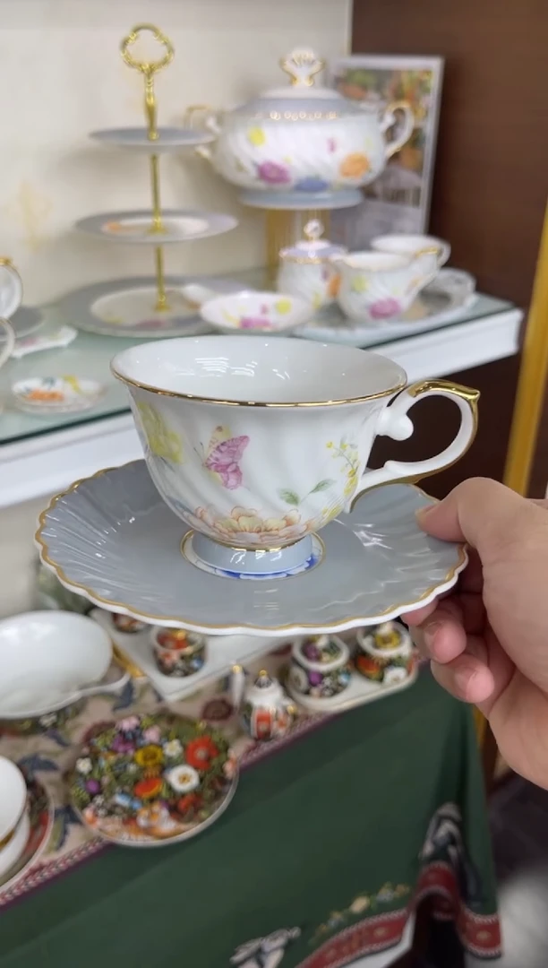 45%以上骨粉骨瓷咖啡杯碟配金勺