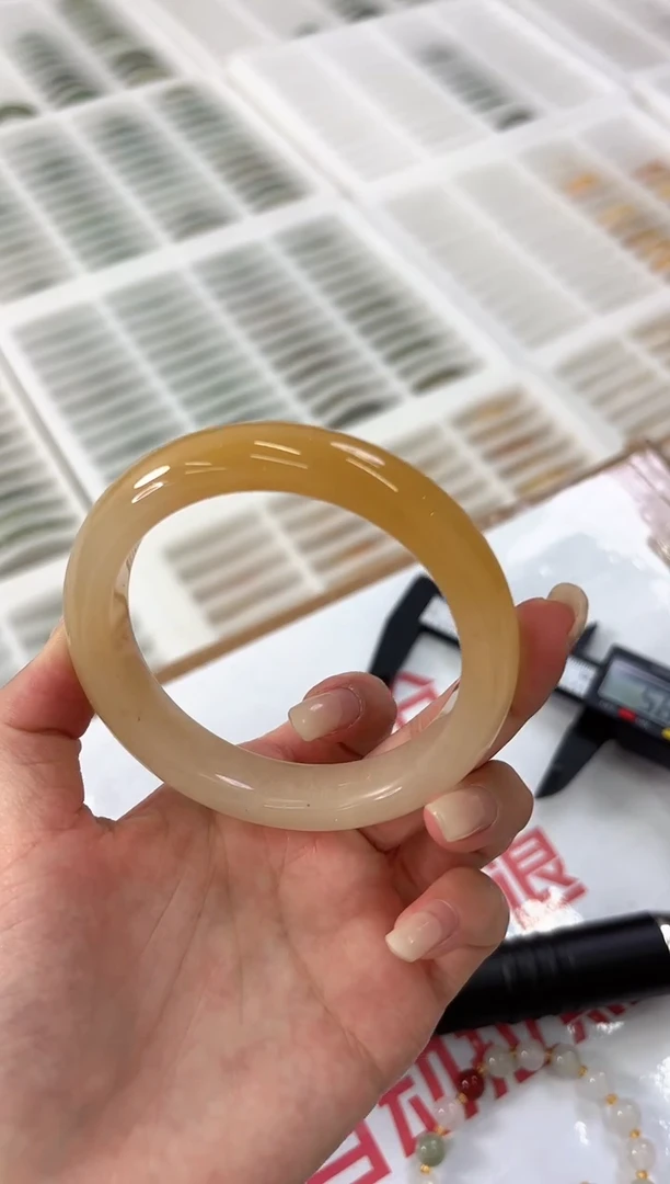 未镶嵌手镯石英质玉81-59HU