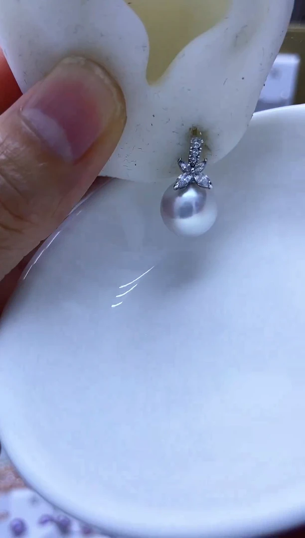 银S925镶嵌耳饰淡水珍珠315