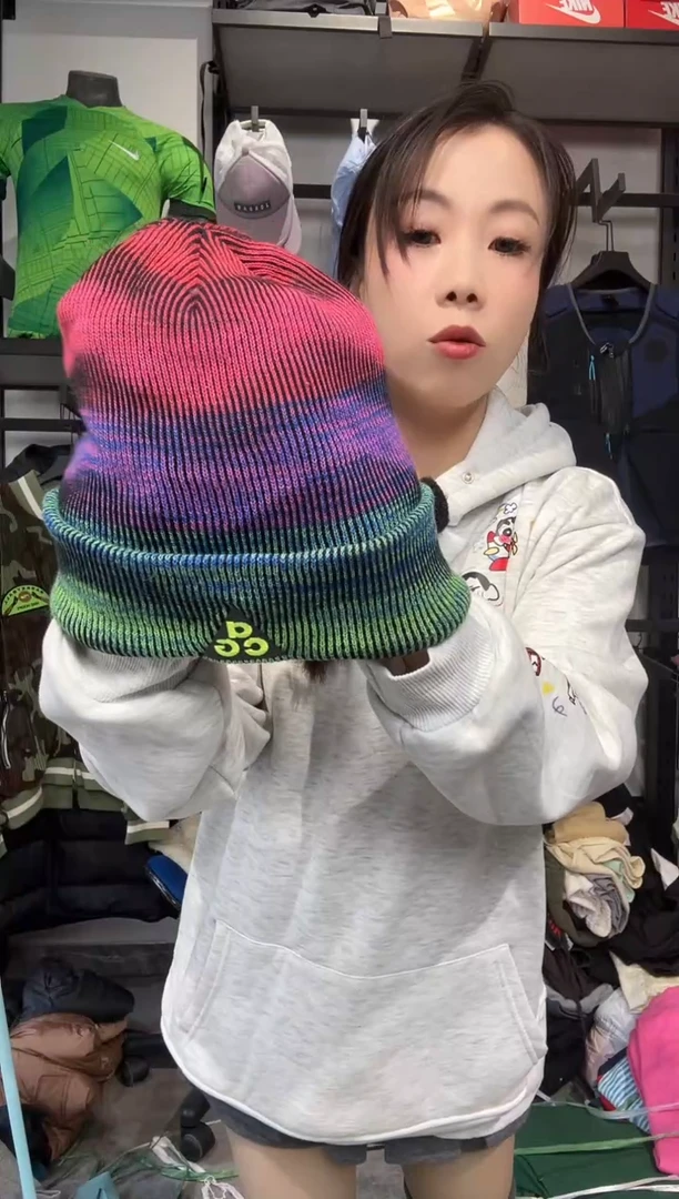 1098 编码 耐克卫衣服饰过款为准 尺码