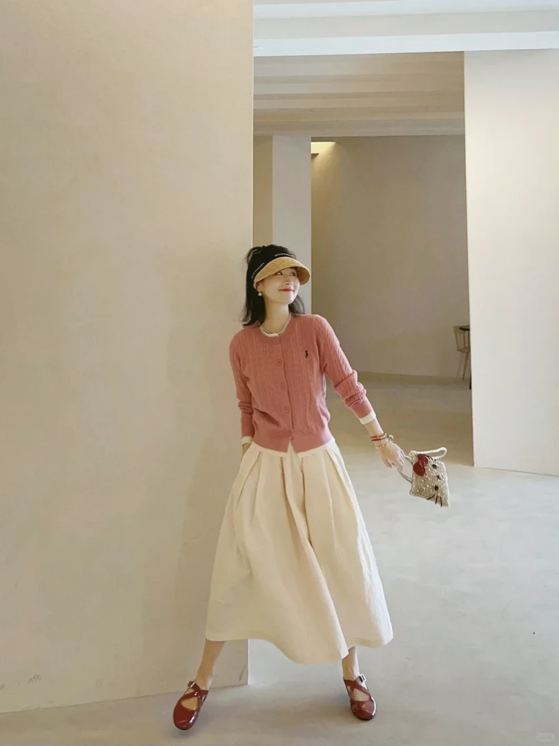 2025秋季温柔风套装女甜美假两件粉色针织衫大摆半身裙气质两件套