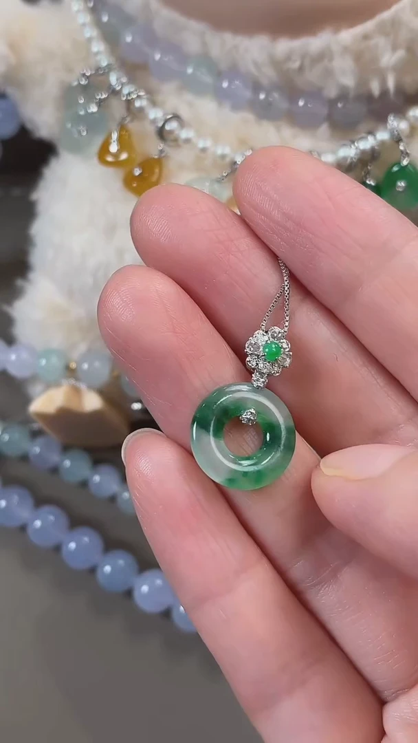 翡翠18K金镶嵌吊坠(不含链)天然缅甸翡翠吊坠
