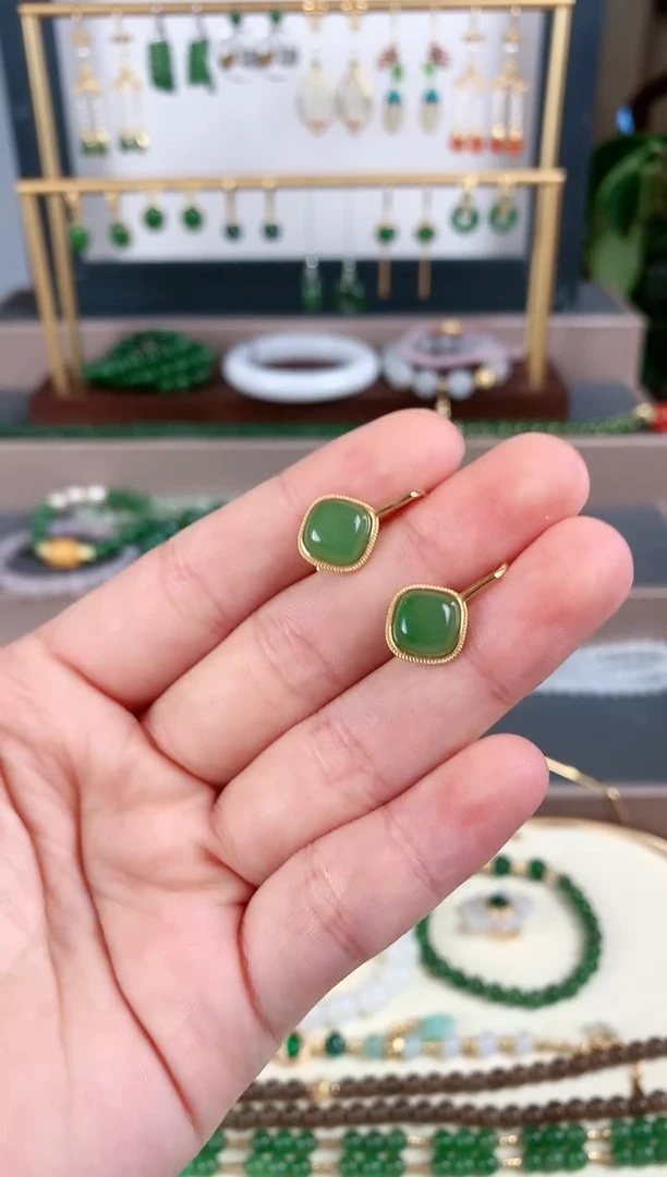 银S925镶嵌和田玉耳饰1