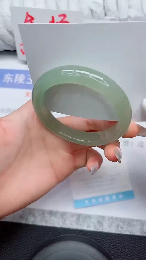 未镶嵌手镯石英质玉244-59