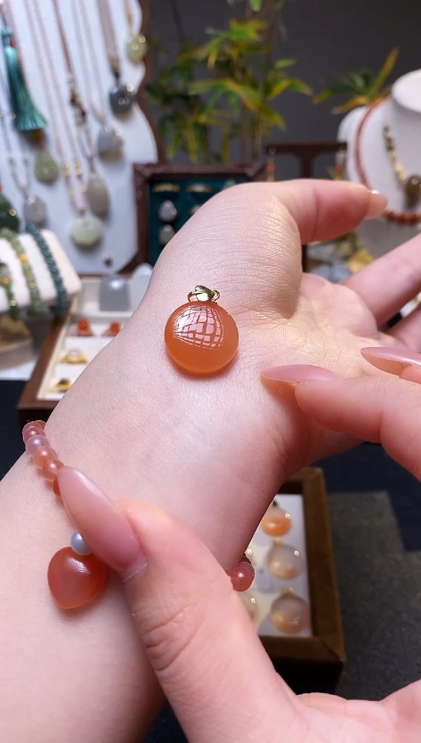 吊坠(不含链)未镶嵌南红玛瑙睿*99