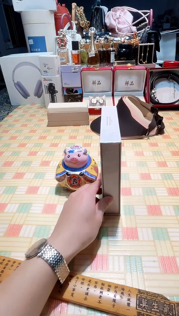 瓷片瓷器 库房到期 全部地板价@@1