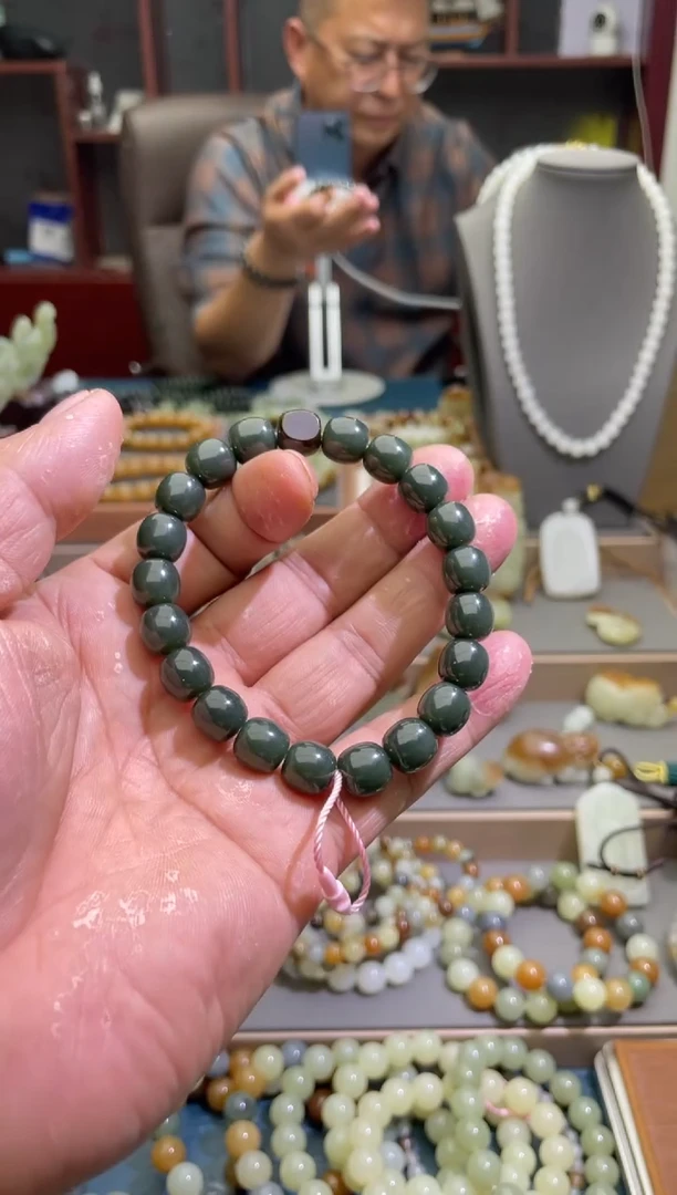 未镶嵌手串和田玉青玉卡10