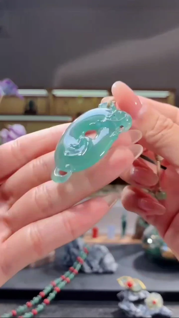 吊坠(不含链)未镶嵌翡翠龙扣