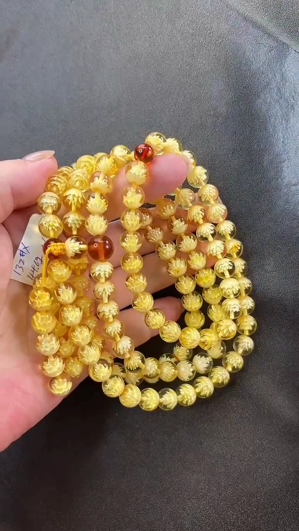 未镶嵌颈饰琥珀项链