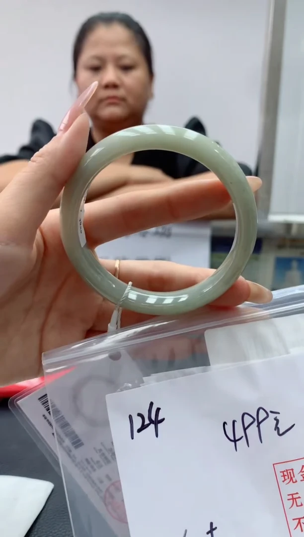 定制翡翠未镶嵌毛货手镯需精细抛光/手镯124