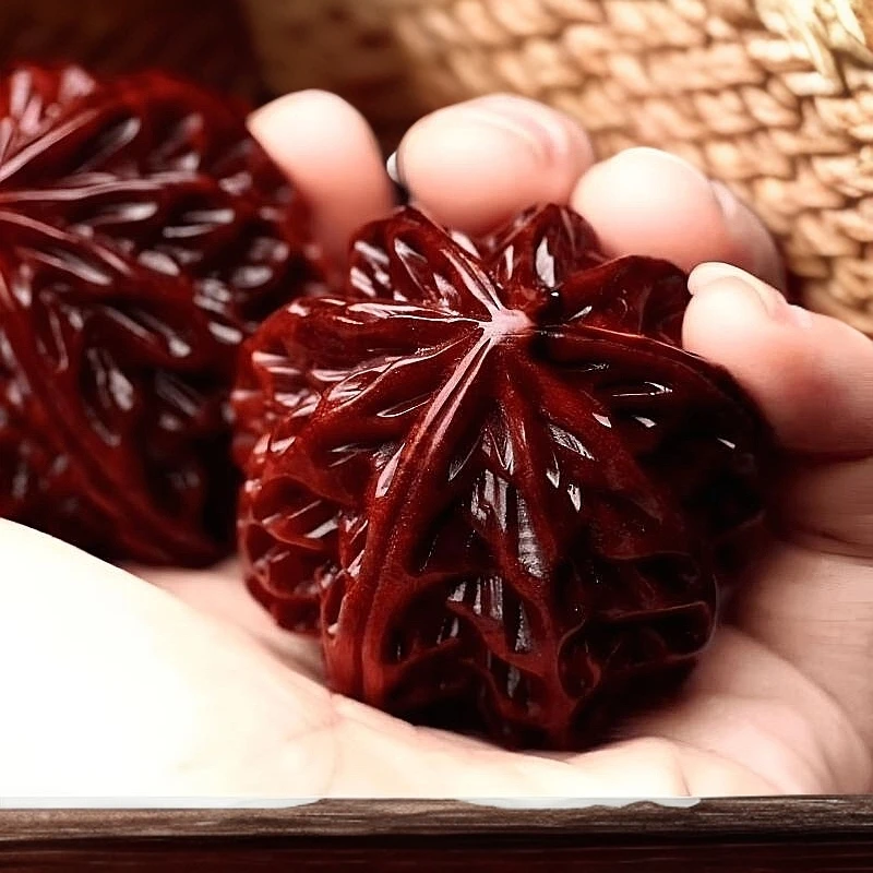 小叶紫檀核桃木雕手球木质按摩健身球家居摆件