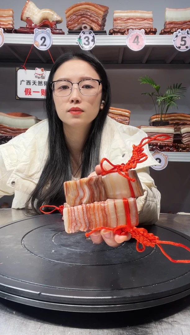 【闪购商品】天然石材柳州猪肉石