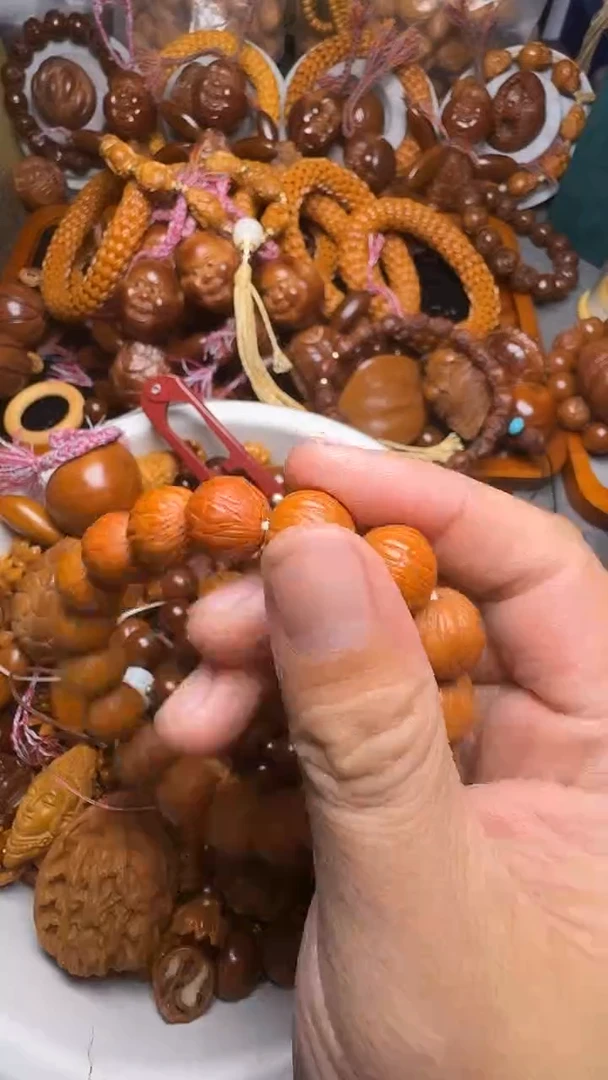 手串橄榄核猴头土豪