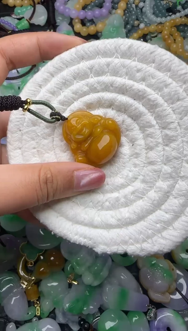 颈饰未镶嵌翡翠缅甸翡翠吊坠