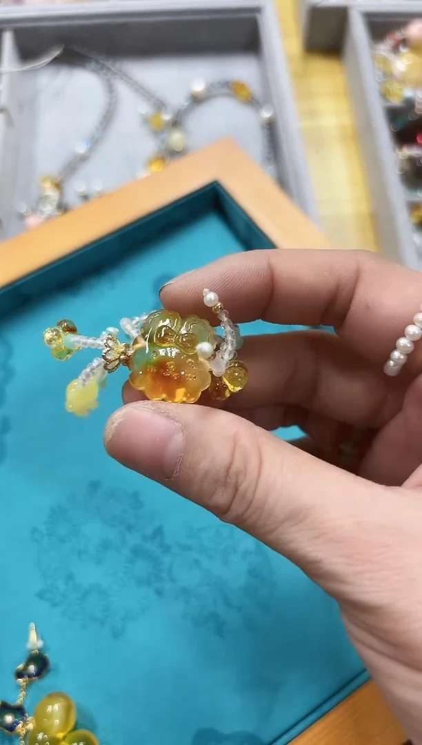 琥珀未镶嵌戒指琥珀戒指
