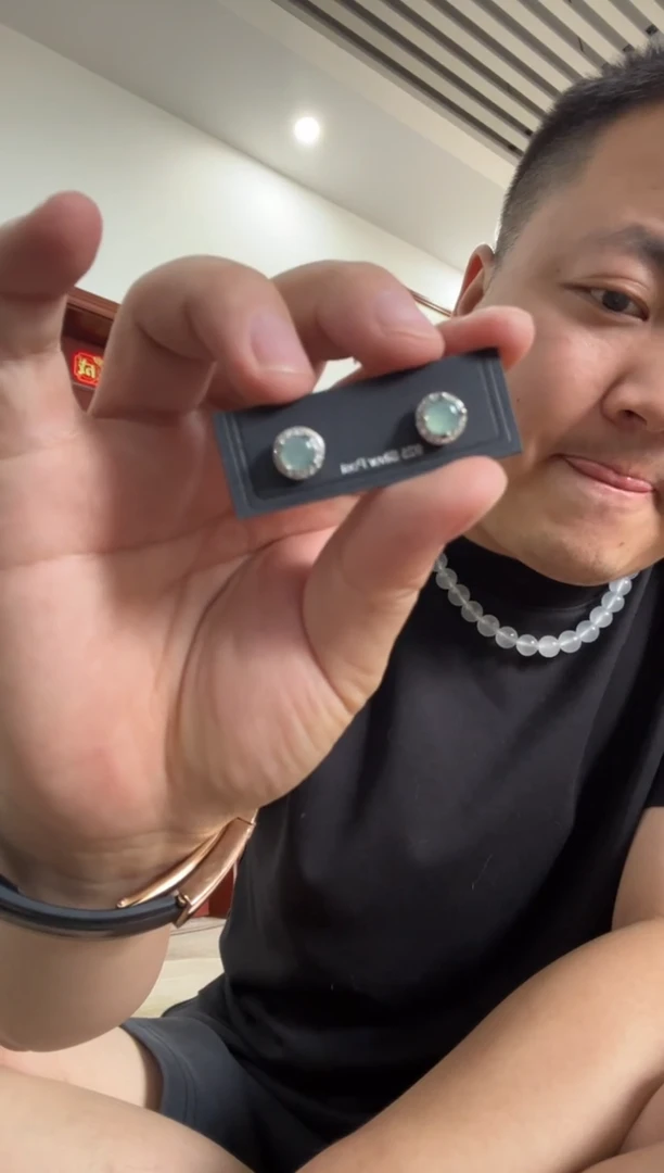未镶嵌翡翠耳饰耳钉