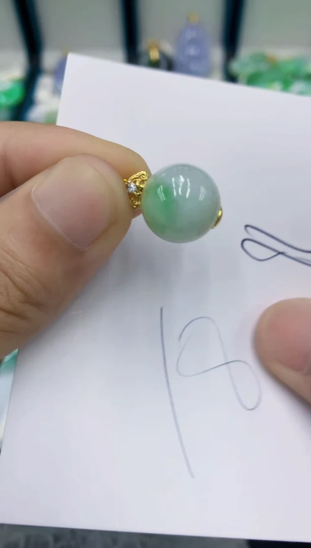 翡翠未镶嵌颈饰1111111