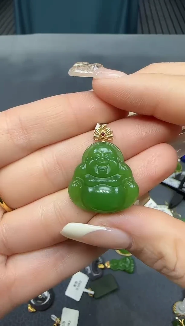 【闪购商品】和田玉挂件18K金镶嵌1