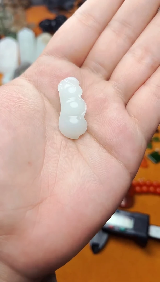 【闪购商品】和田玉颈饰未镶嵌福豆