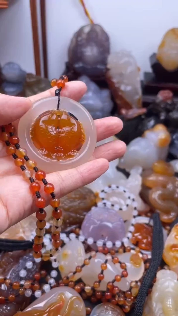 玛瑙/玉髓颈饰未镶嵌AA