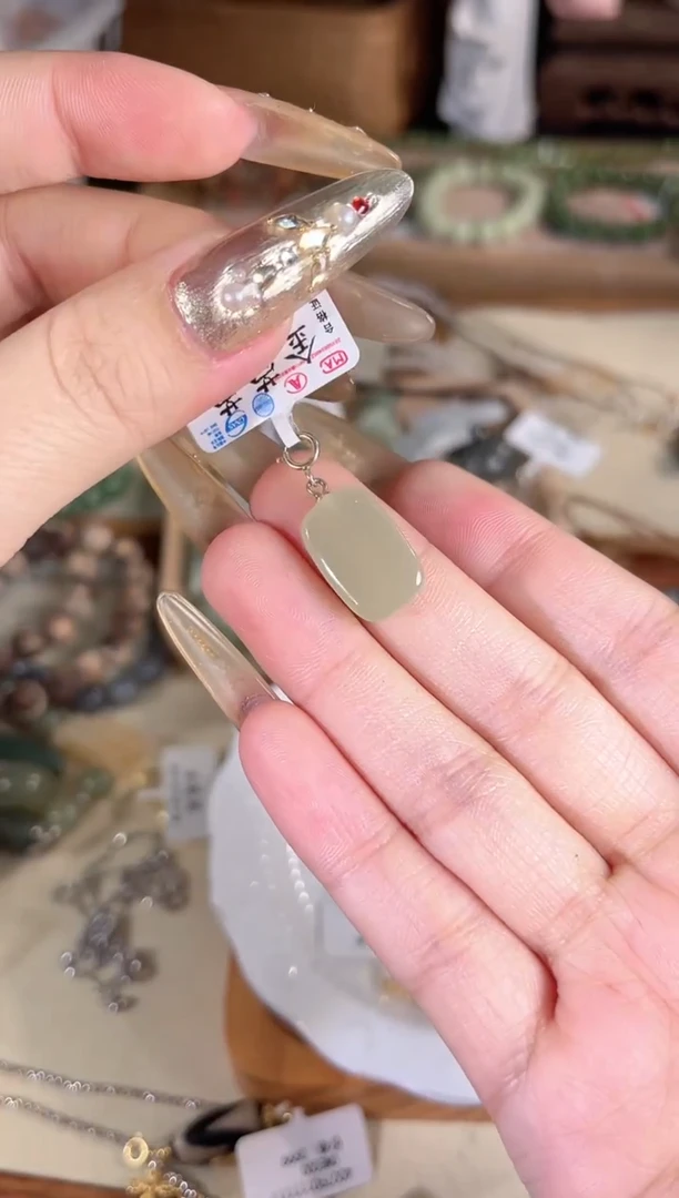 吊坠(不含链)银S925镶嵌和田玉多样性发其一孤品默认微瑕